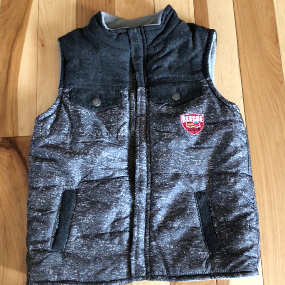 Boys Nannette Kids size 7 vest